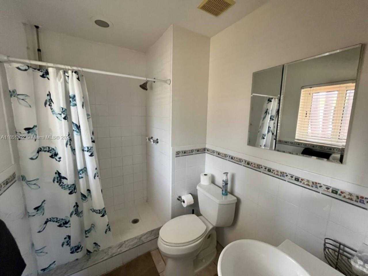 Small Image of 2424 SOUTH EAST 9TH ST #2424, Pompano Beach Number 34