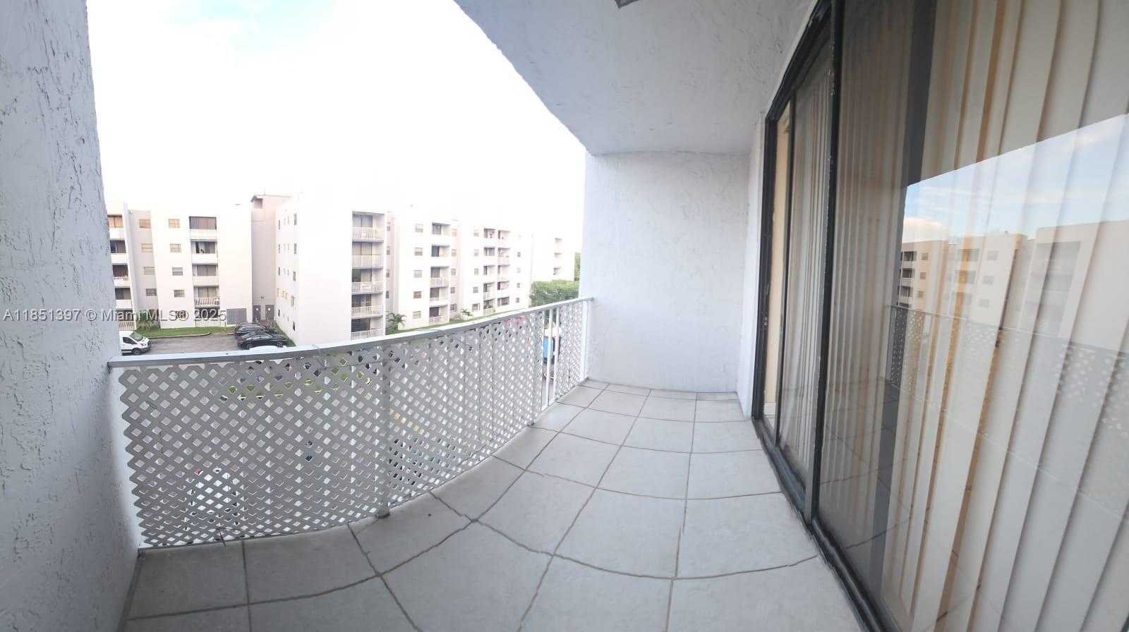 Small Image of 8185 NORTH WEST 7TH ST #412, Miami Number 29