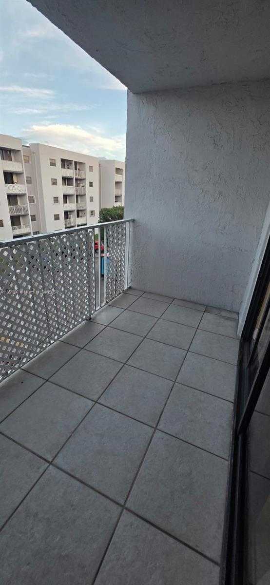 Small Image of 8185 NORTH WEST 7TH ST #412, Miami Number 30