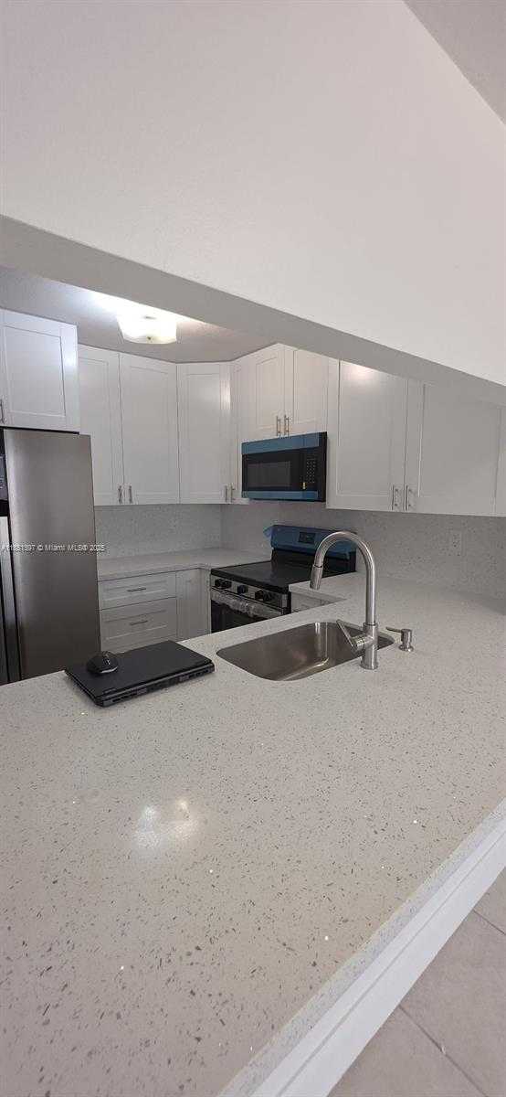 Small Image of 8185 NORTH WEST 7TH ST #412, Miami Number 4