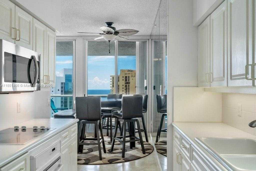 Small Image of 16400 COLLINS AVE #2842, Sunny Isles Beach Number 9
