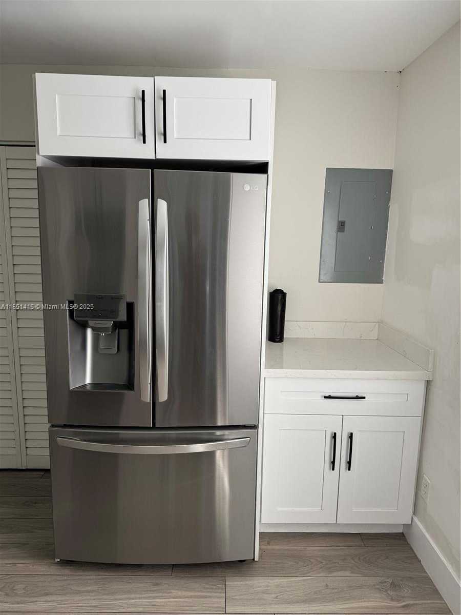 Small Image of 1767 NORTH WEST 93RD ST, Miami Number 10