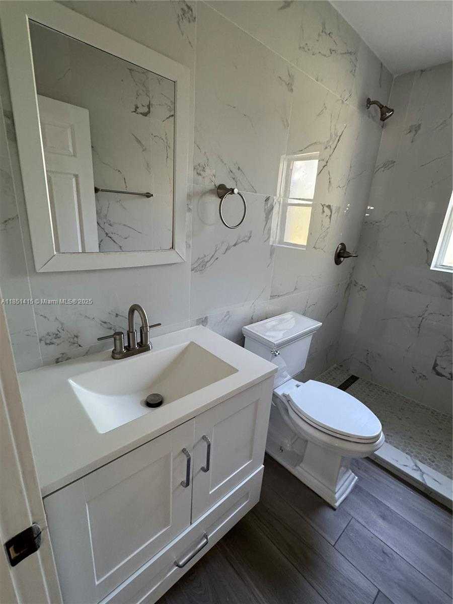 Small Image of 1767 NORTH WEST 93RD ST, Miami Number 15
