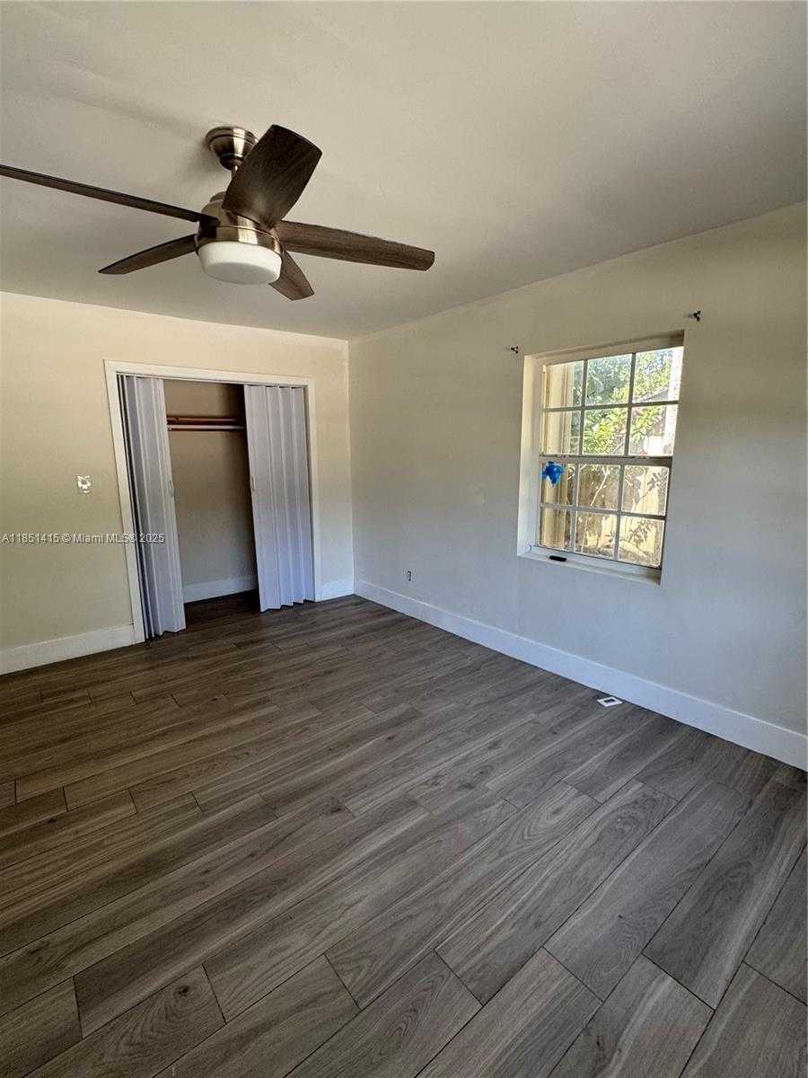 Small Image of 1767 NORTH WEST 93RD ST, Miami Number 24