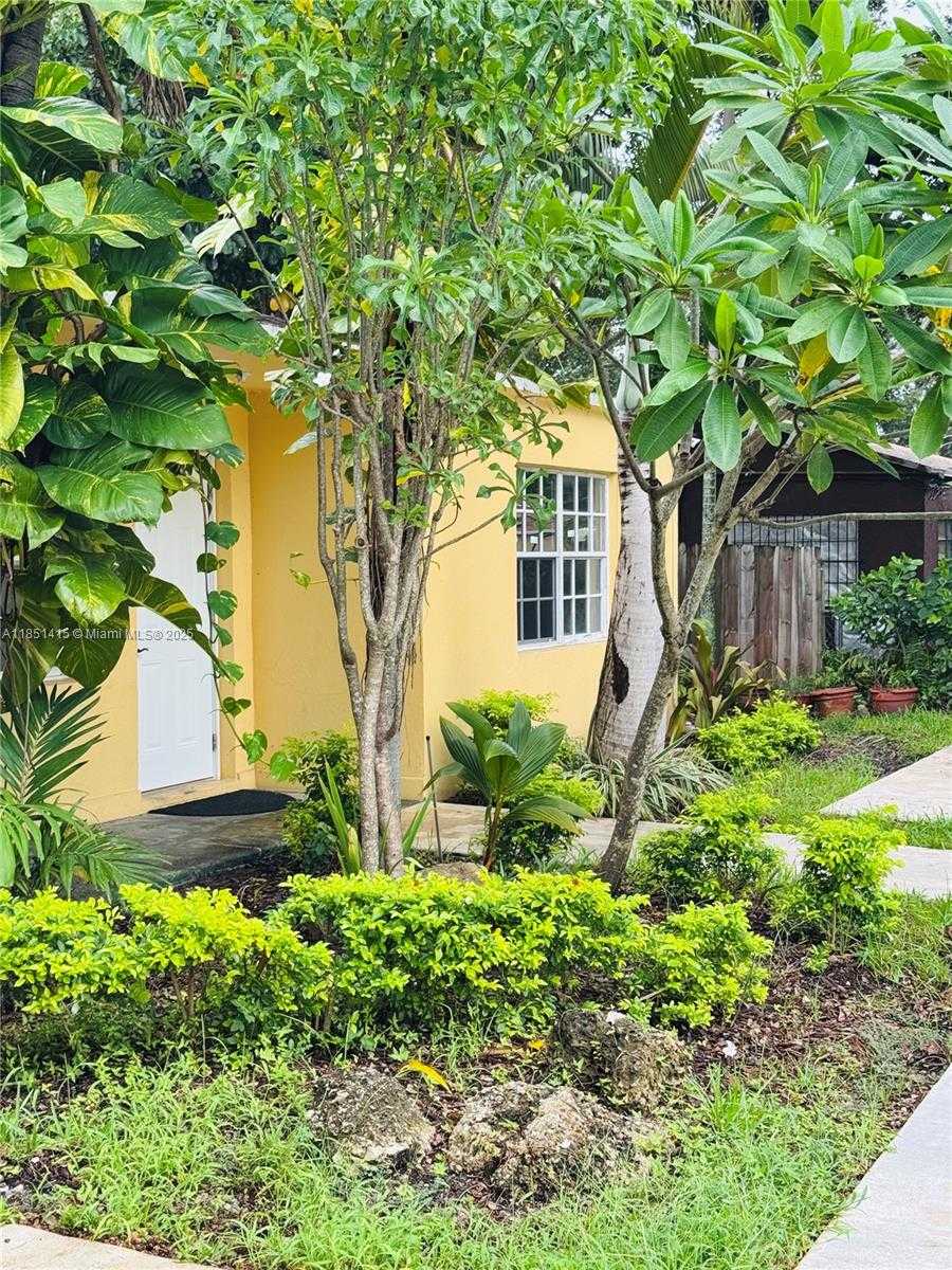 Small Image of 1767 NORTH WEST 93RD ST, Miami Number 27