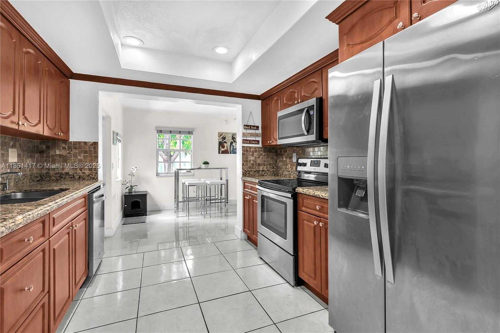 Small Image of 6531 NORTH WEST 24TH PL, Sunrise Number 11