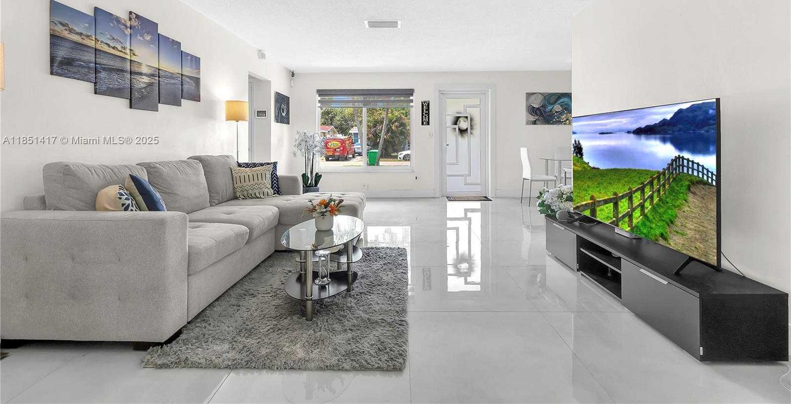 Small Image of 6531 NORTH WEST 24TH PL, Sunrise Number 7
