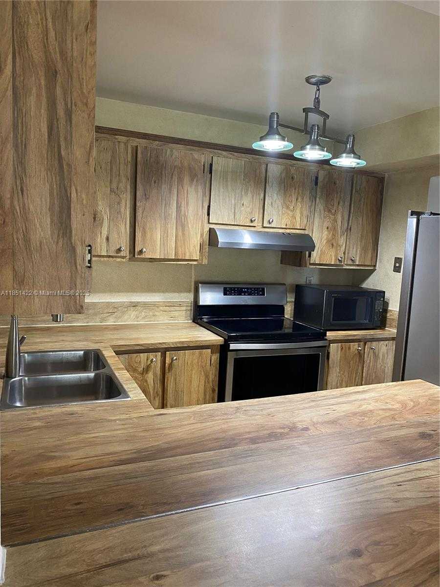 Small Image of 9301 SOUTH WEST 92ND AVE #406C, Miami Number 6