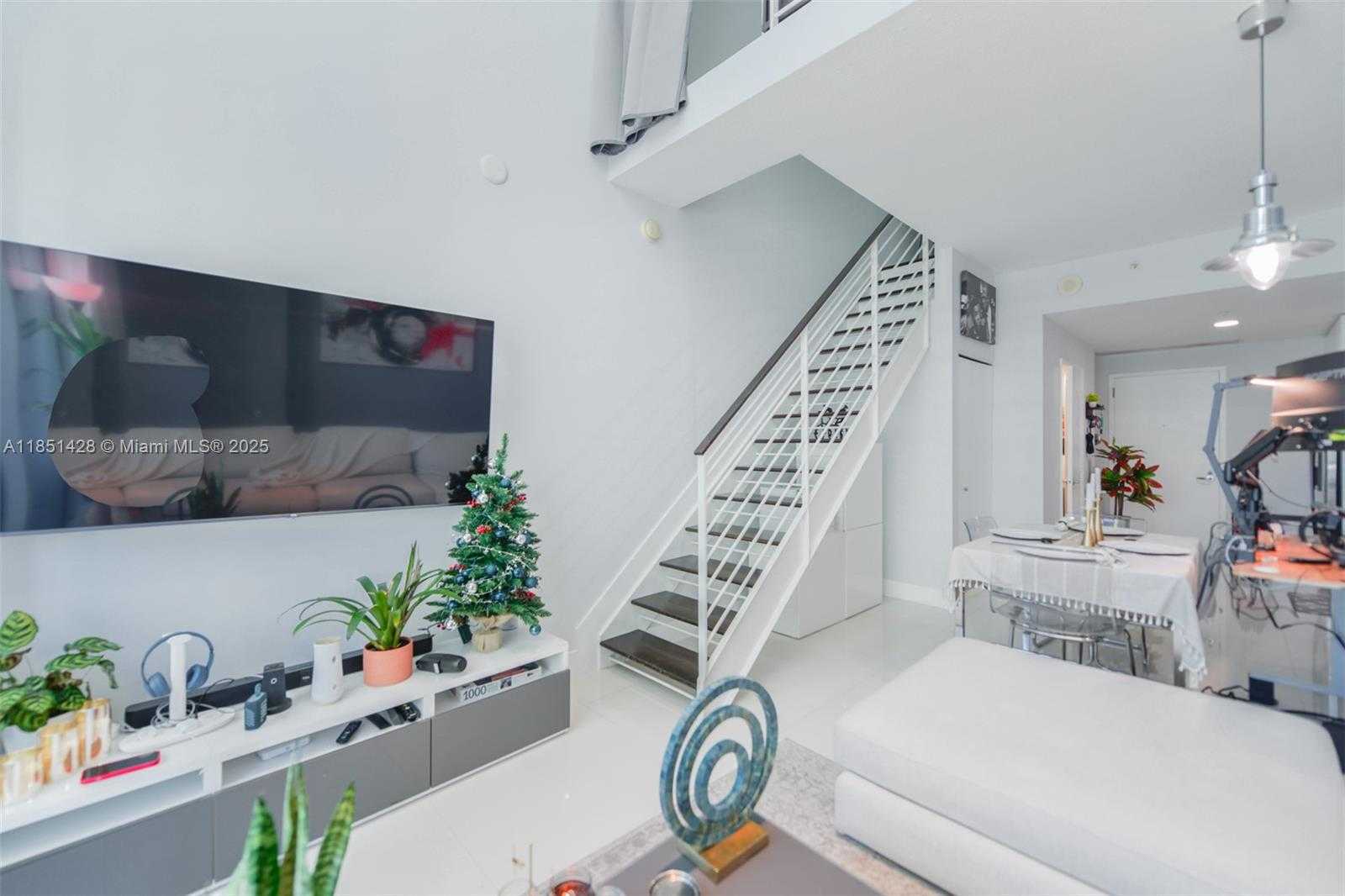 Small Image of 60 SOUTH WEST 13TH ST #2404, Miami Number 6