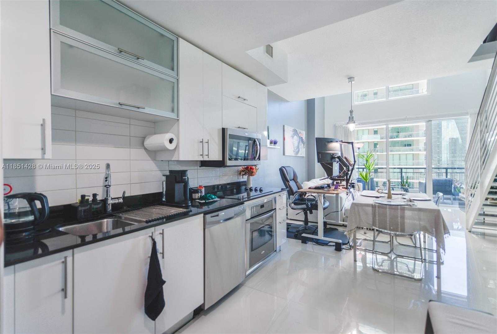 Small Image of 60 SOUTH WEST 13TH ST #2404, Miami Number 9