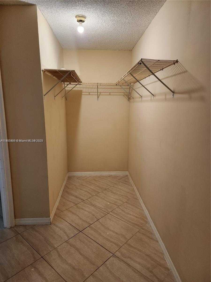 Small Image of 500 THREE ISLANDS BLVD #414, Hallandale Beach Number 10