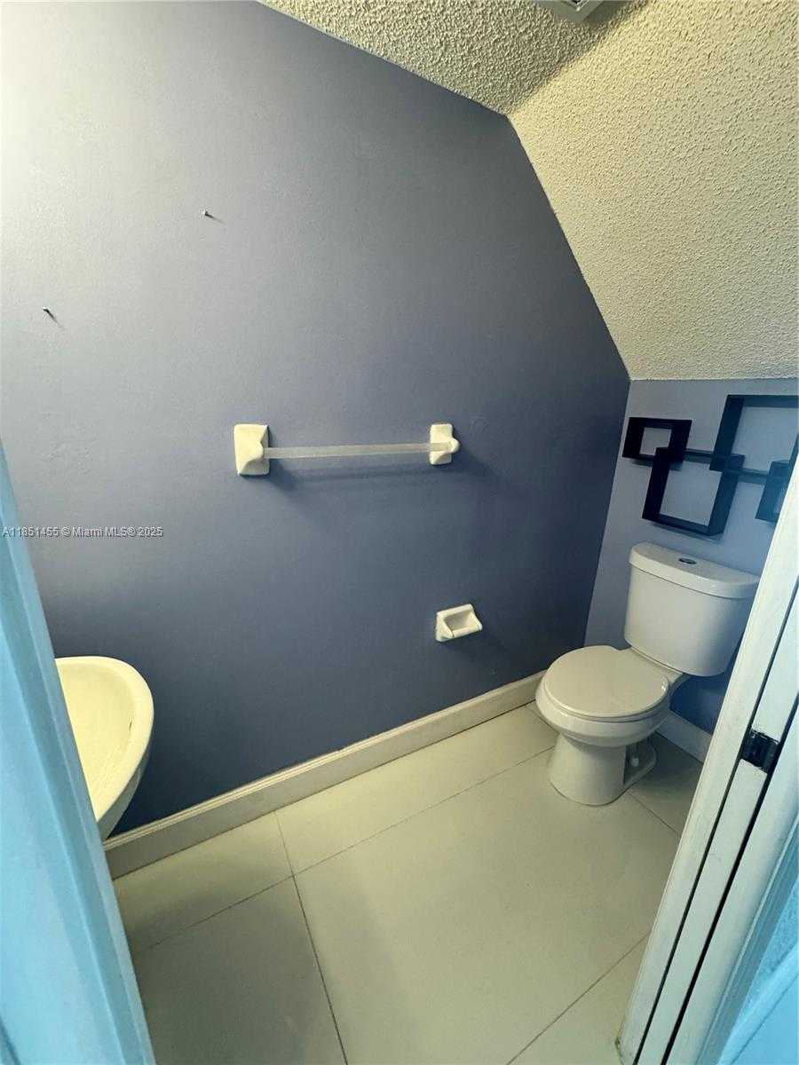 Small Image of 14059 SOUTH WEST 120TH CT #7-18, Miami Number 12