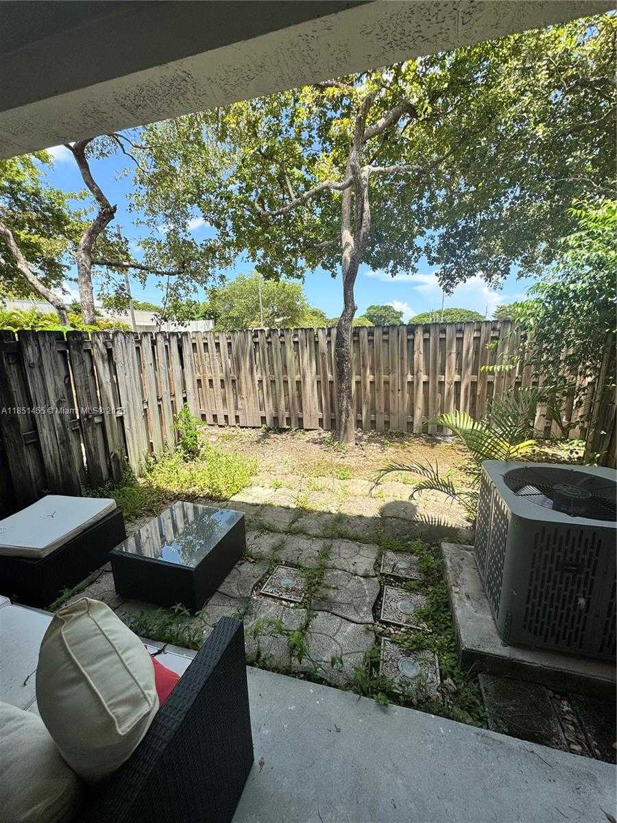 Small Image of 14059 SOUTH WEST 120TH CT #7-18, Miami Number 15