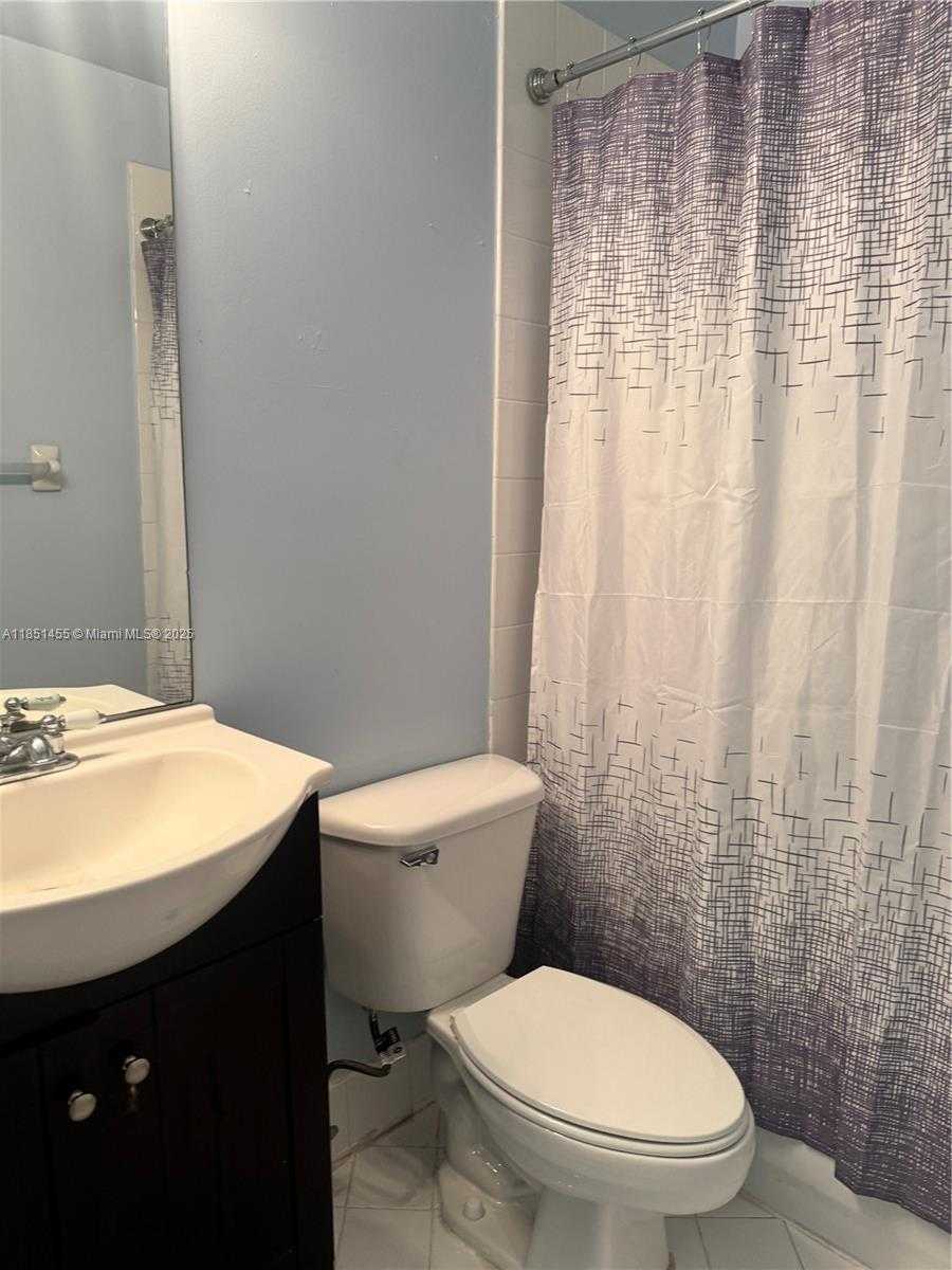 Small Image of 14059 SOUTH WEST 120TH CT #7-18, Miami Number 16