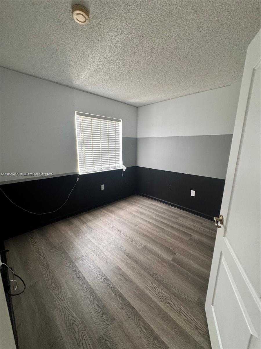 Small Image of 14059 SOUTH WEST 120TH CT #7-18, Miami Number 23