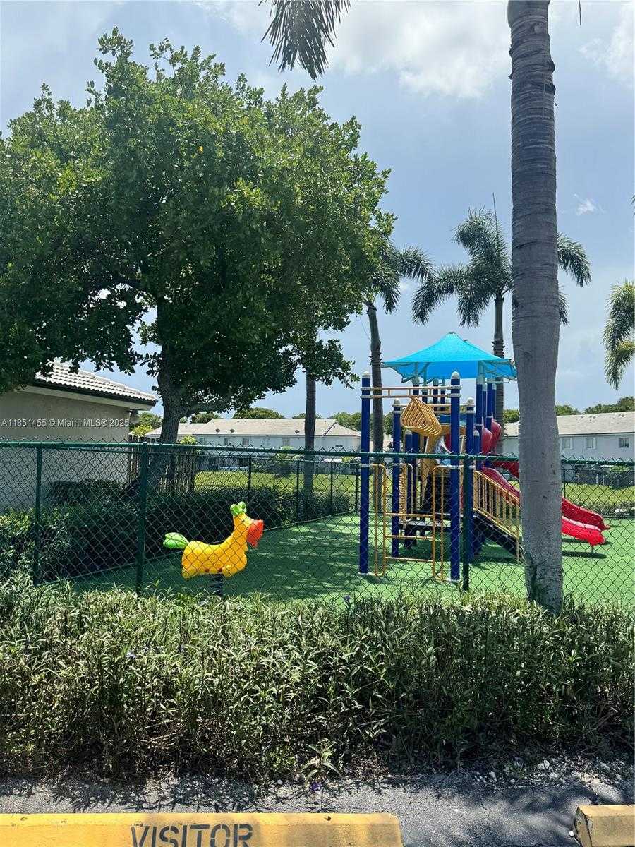 Small Image of 14059 SOUTH WEST 120TH CT #7-18, Miami Number 30