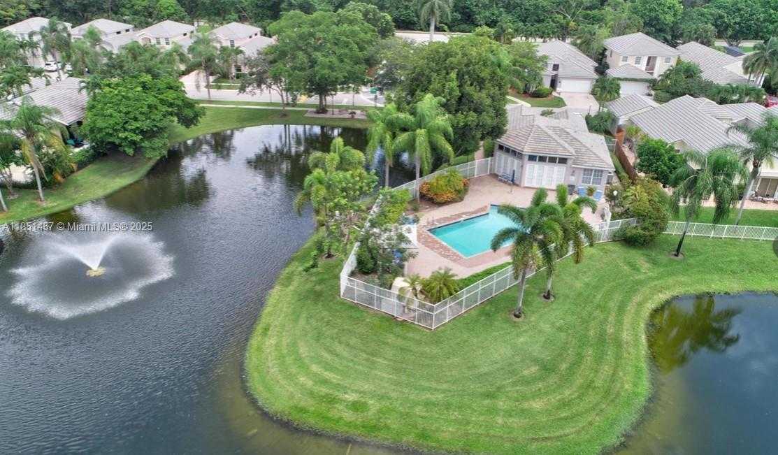 Small Image of 8291 HAMPTON WOOD DR #8291, Boca Raton Number 3