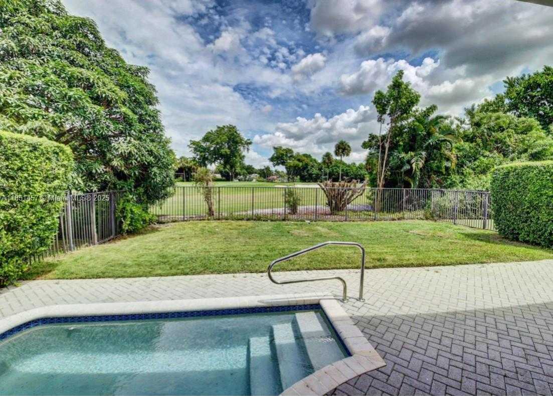 Small Image of 8291 HAMPTON WOOD DR #8291, Boca Raton Number 6