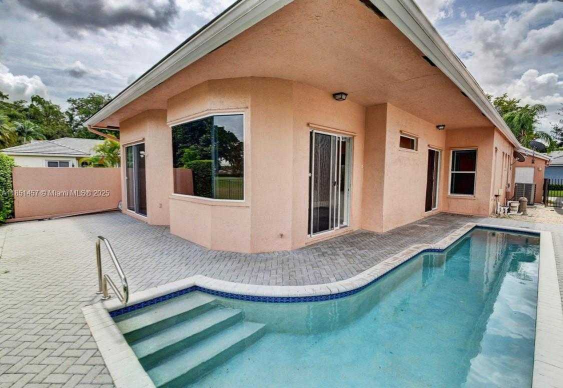 Small Image of 8291 HAMPTON WOOD DR #8291, Boca Raton Number 8