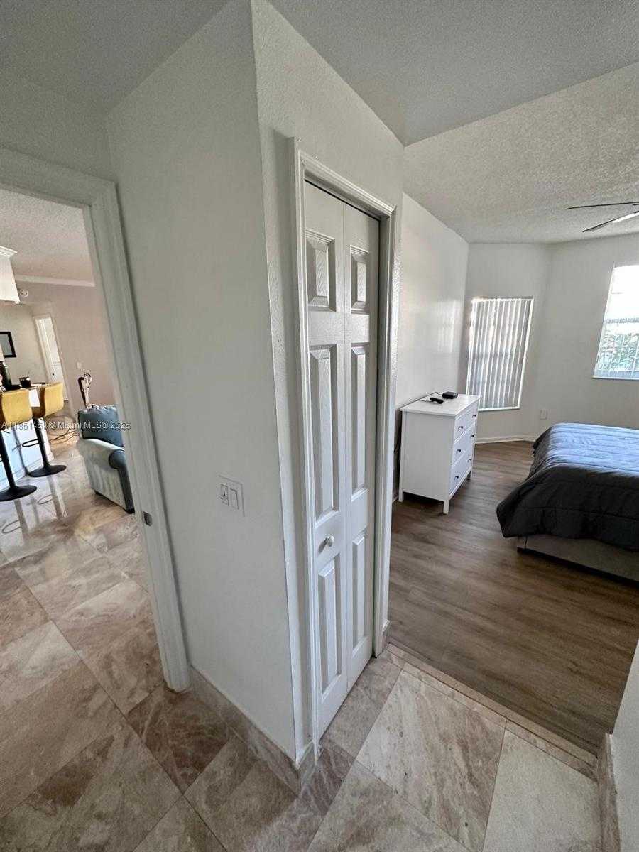 Small Image of 3215 NORTH EAST 184TH ST #14103, Aventura Number 18
