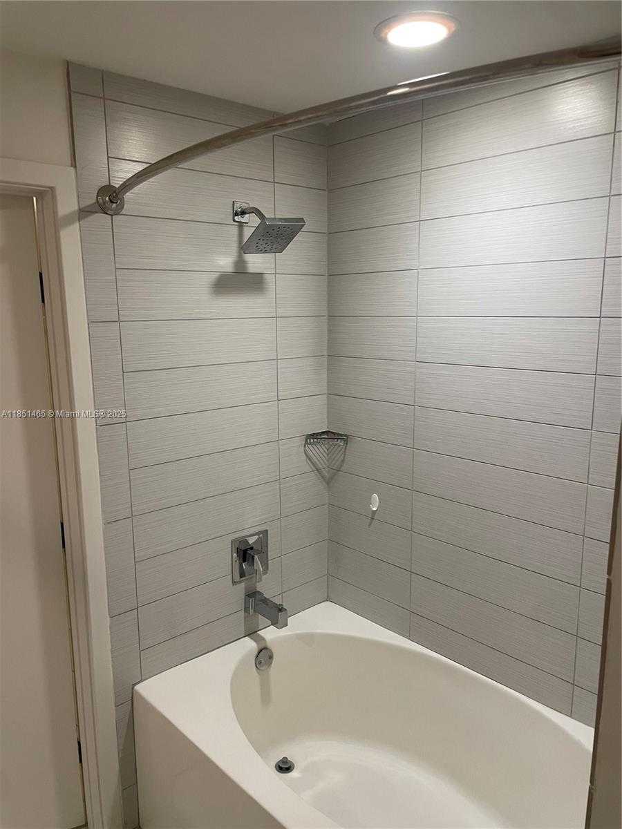 Small Image of 999 SOUTH WEST 1ST AVE #2715, Miami Number 14