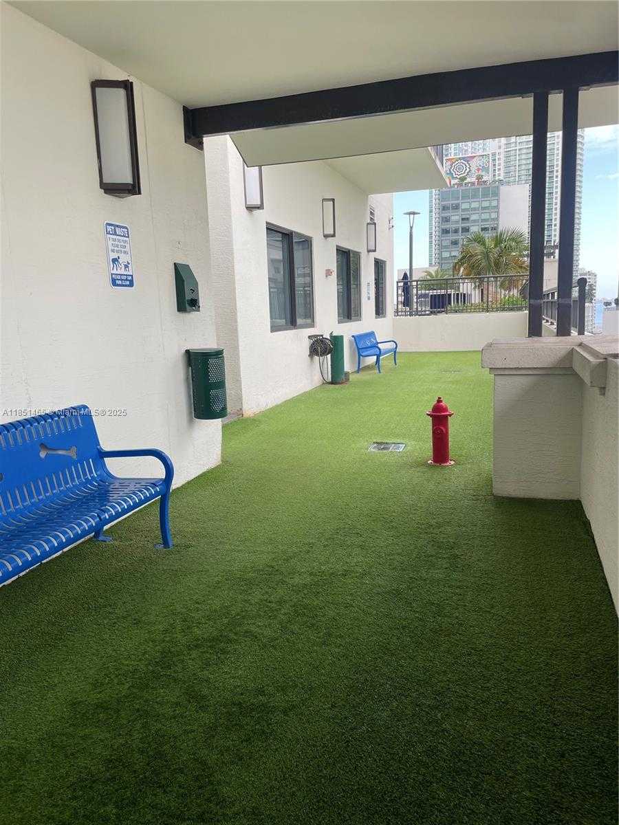 Small Image of 999 SOUTH WEST 1ST AVE #2715, Miami Number 29