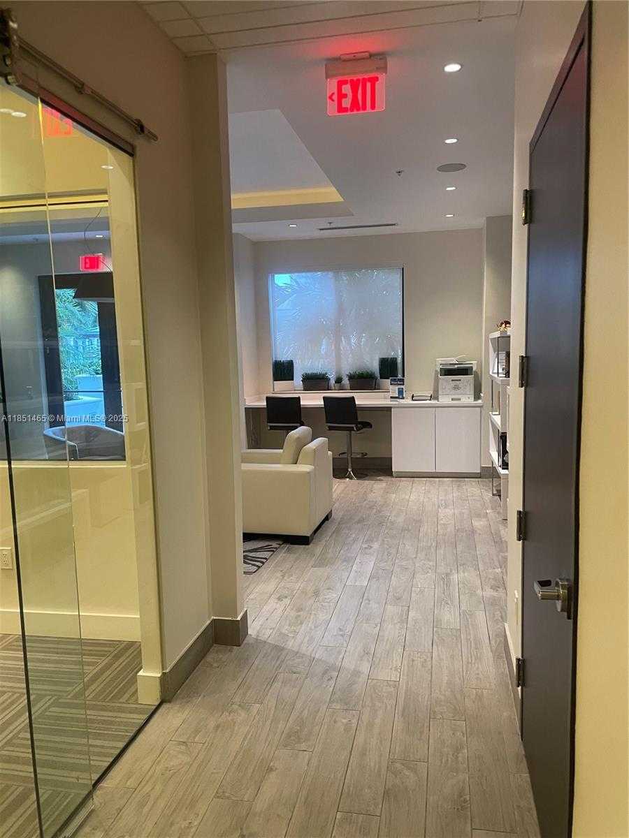 Small Image of 999 SOUTH WEST 1ST AVE #2715, Miami Number 34