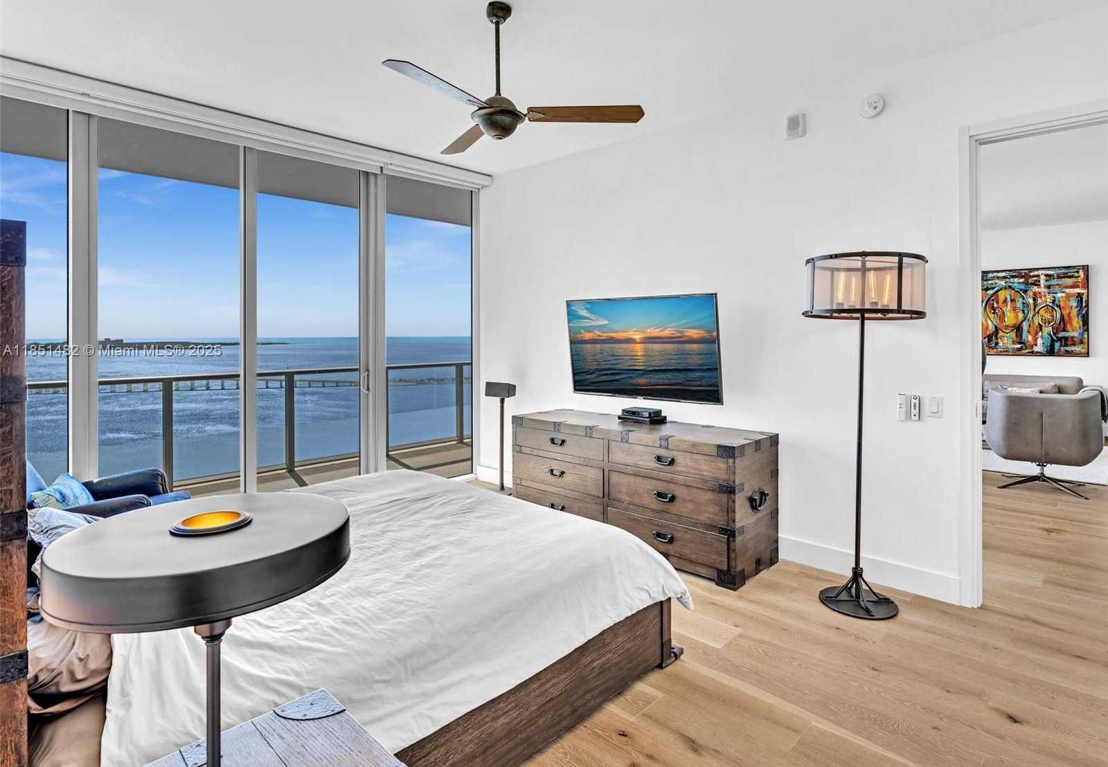 Small Image of 1300 BRICKELL BAY DR #4202, Miami Number 13