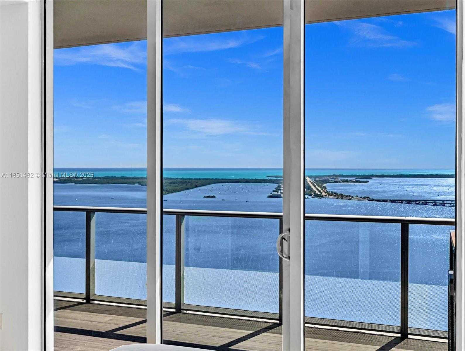 Small Image of 1300 BRICKELL BAY DR #4202, Miami Number 20