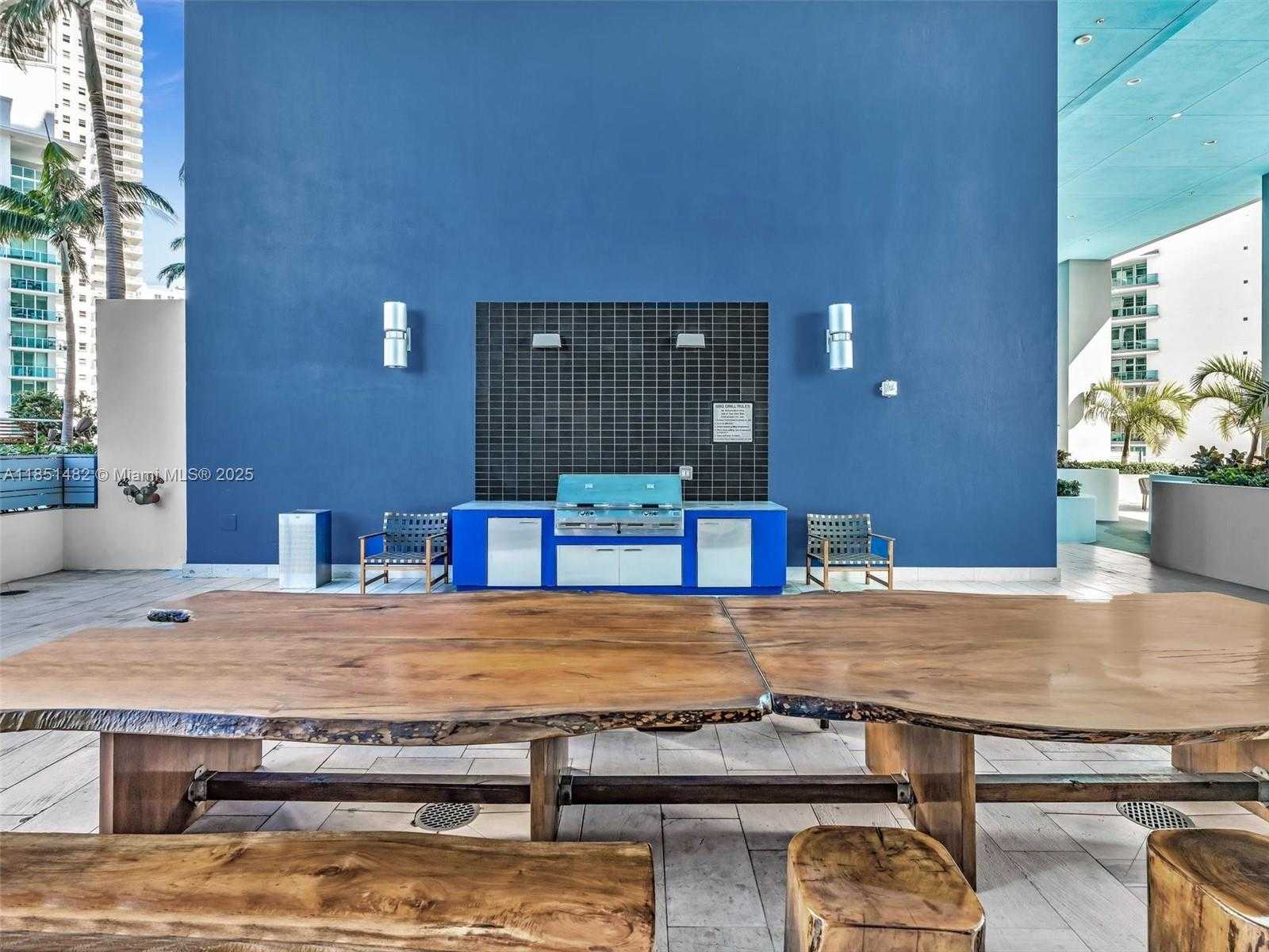 Small Image of 1300 BRICKELL BAY DR #4202, Miami Number 25