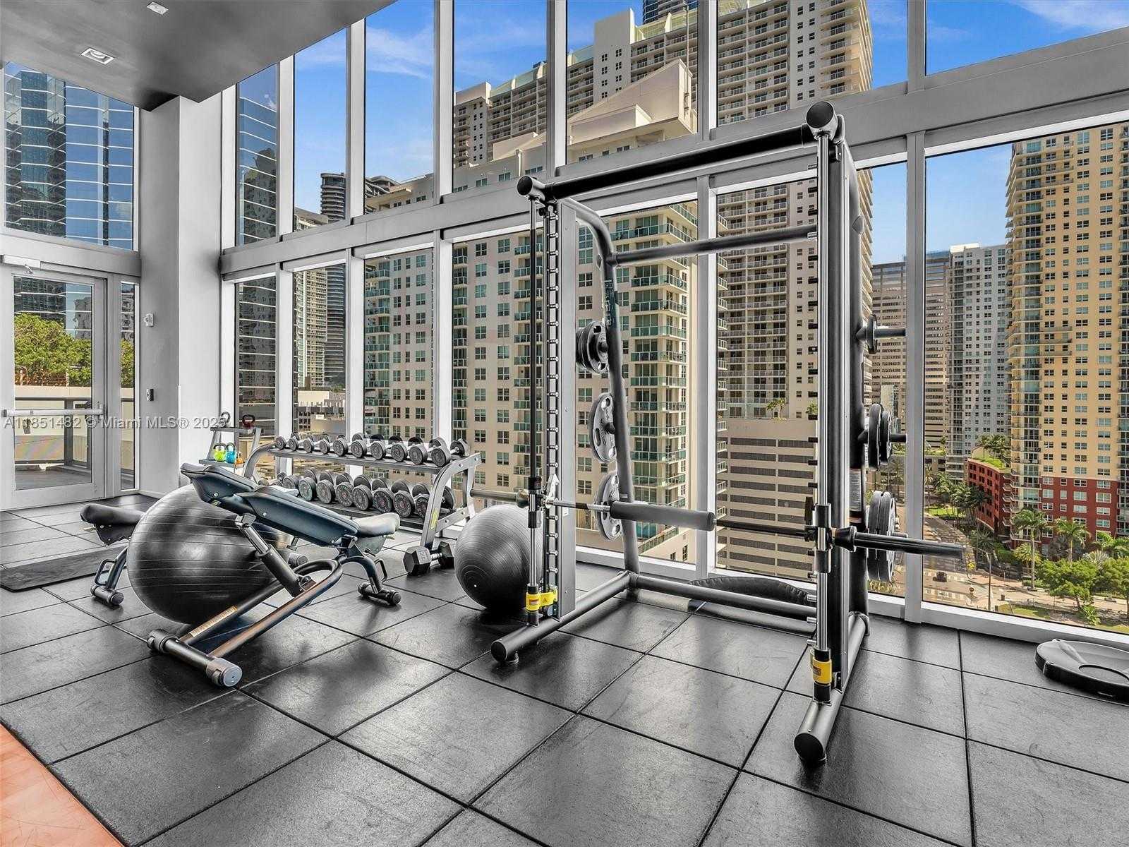 Small Image of 1300 BRICKELL BAY DR #4202, Miami Number 29