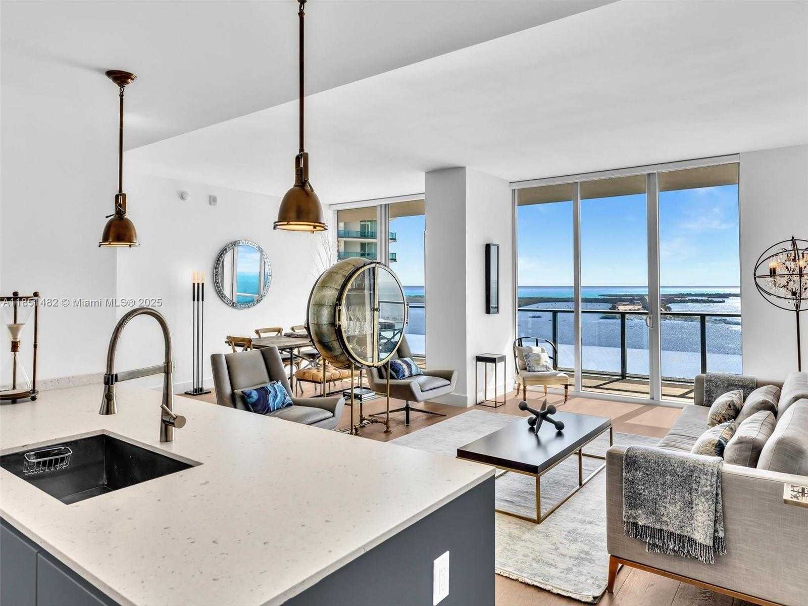 Small Image of 1300 BRICKELL BAY DR #4202, Miami Number 4