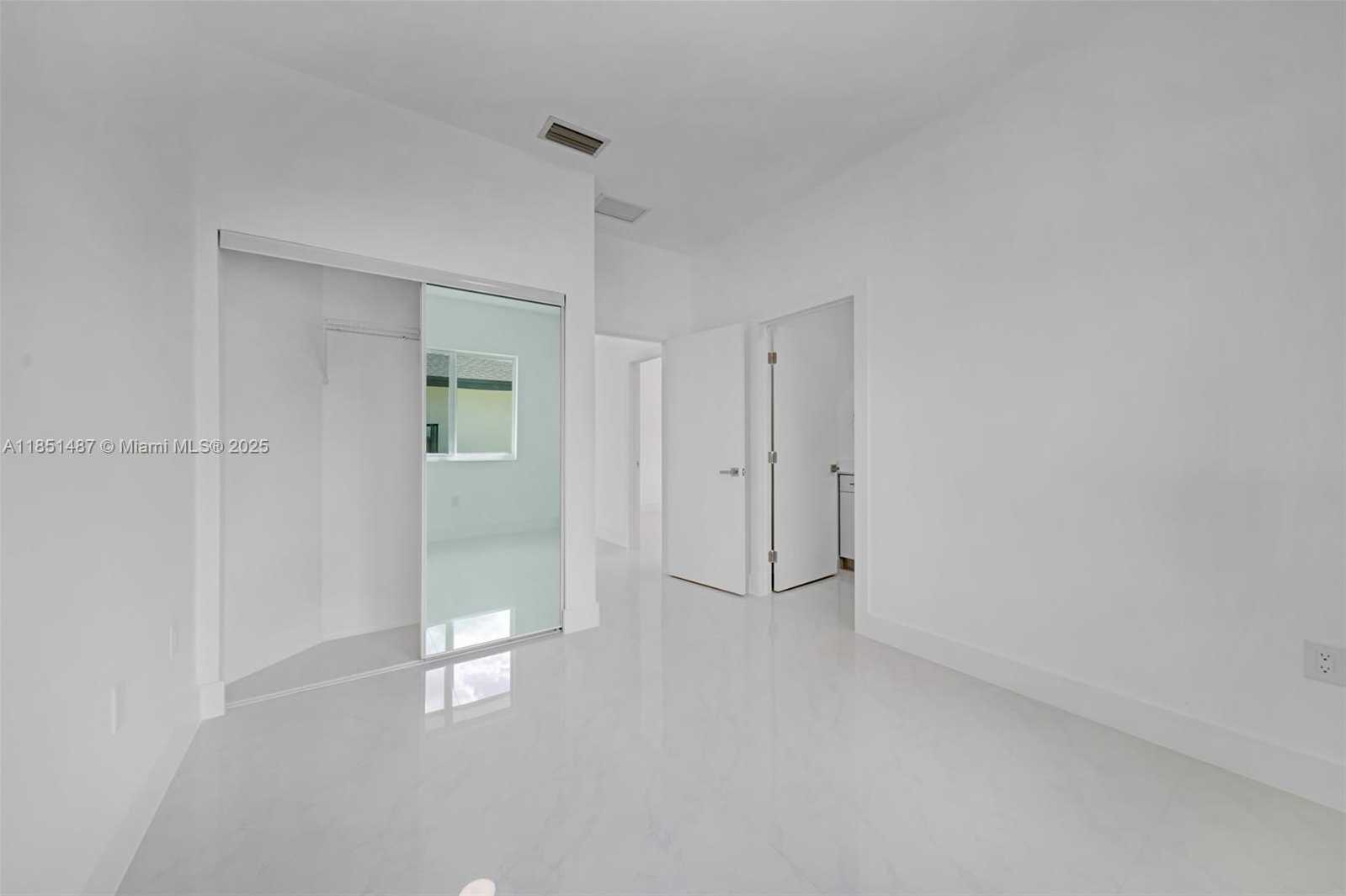 Small Image of 15620 NORTH WEST 39TH CT #15620, Miami Gardens Number 19