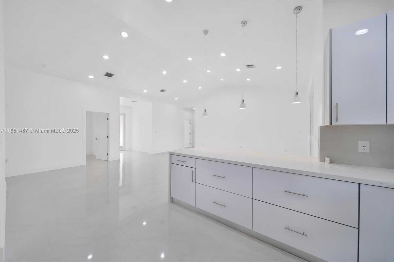 Small Image of 15620 NORTH WEST 39TH CT #15620, Miami Gardens Number 22