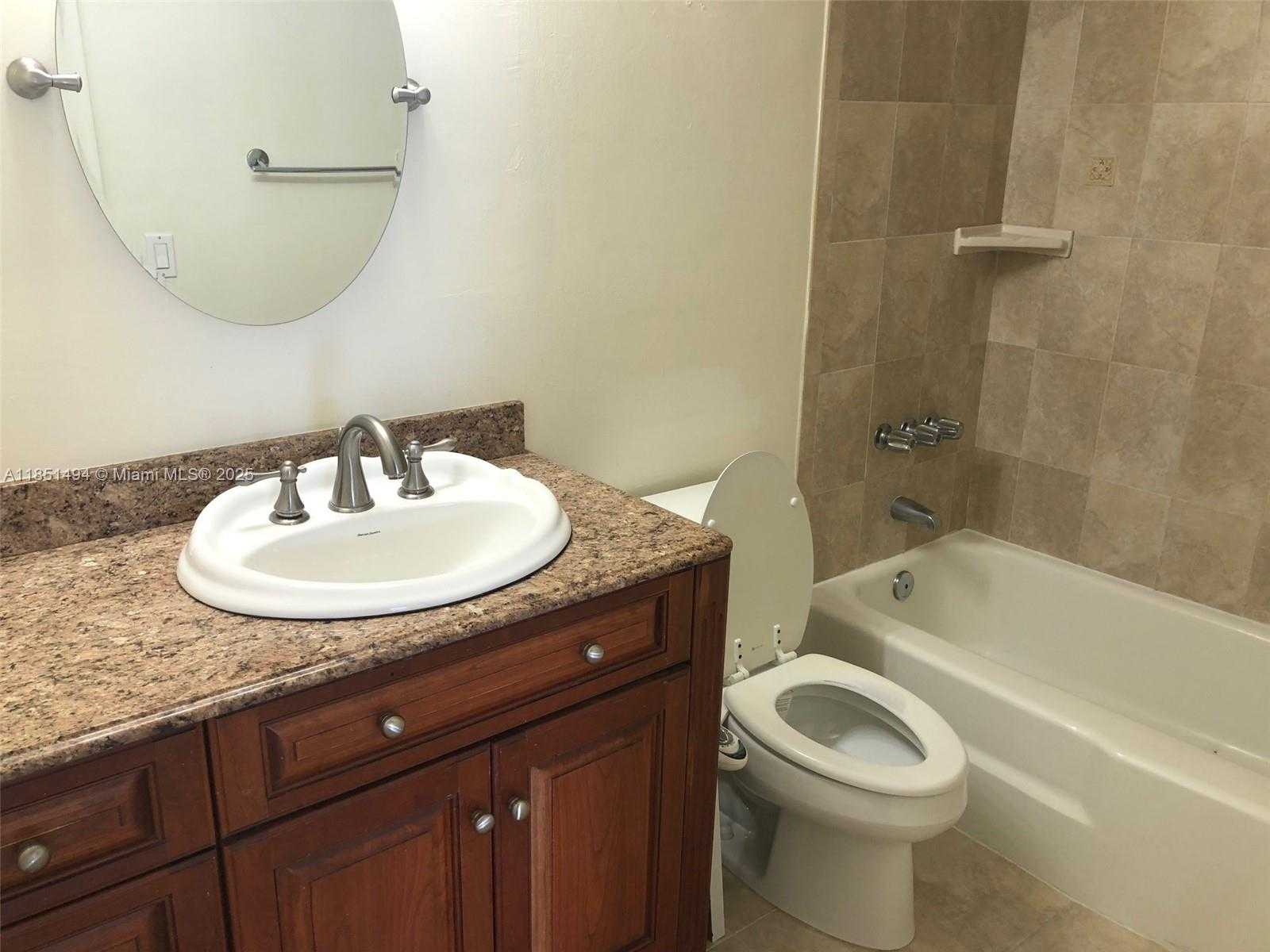 Small Image of 10810 NORTH KENDALL DR #Q-18, Miami Number 14