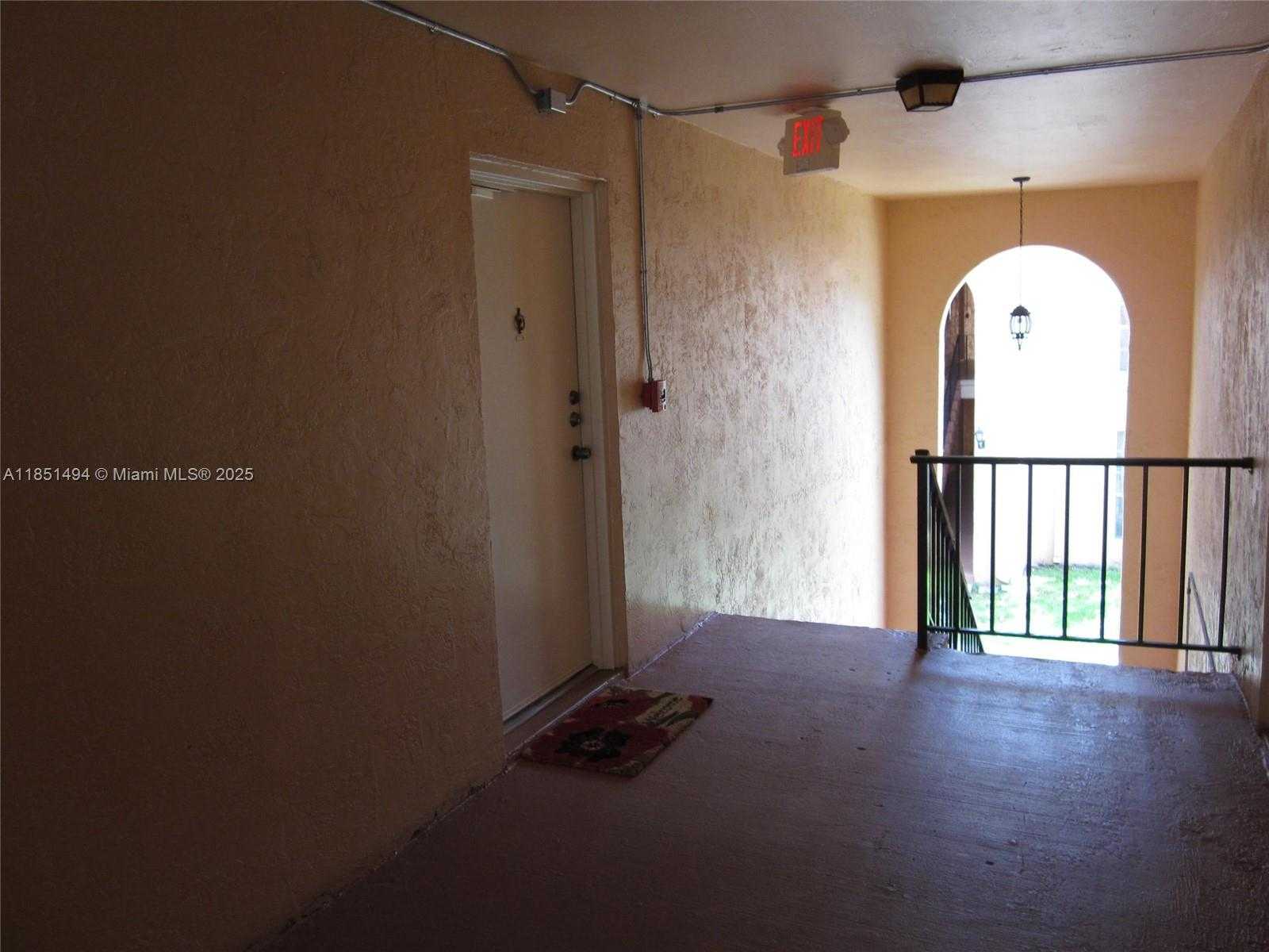 Small Image of 10810 NORTH KENDALL DR #Q-18, Miami Number 15