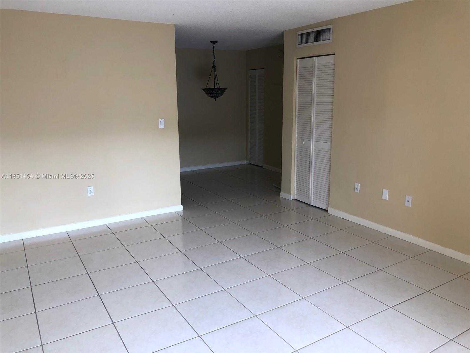 Small Image of 10810 NORTH KENDALL DR #Q-18, Miami Number 9