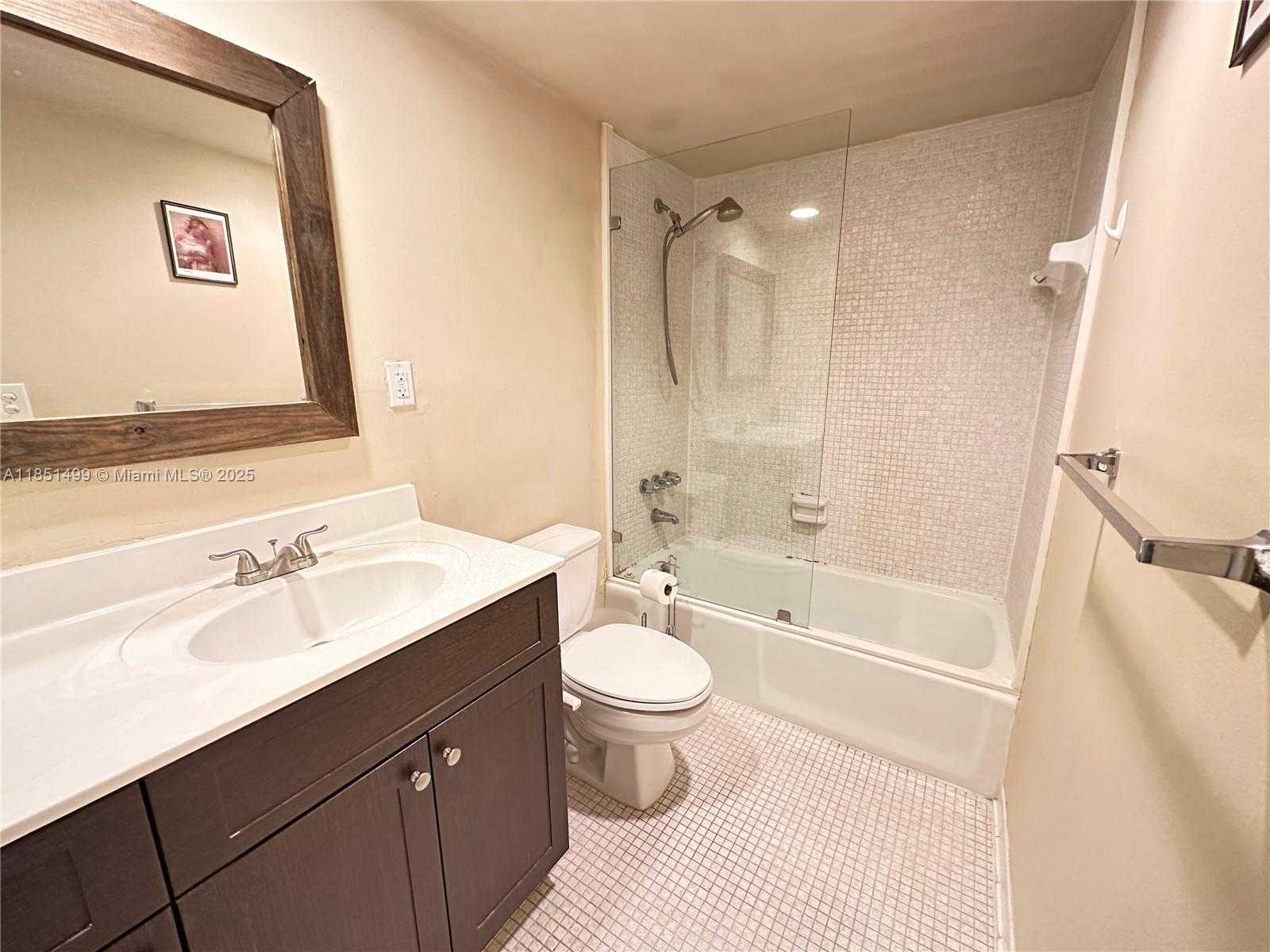 Small Image of 19390 COLLINS AVE #1401, Sunny Isles Beach Number 11
