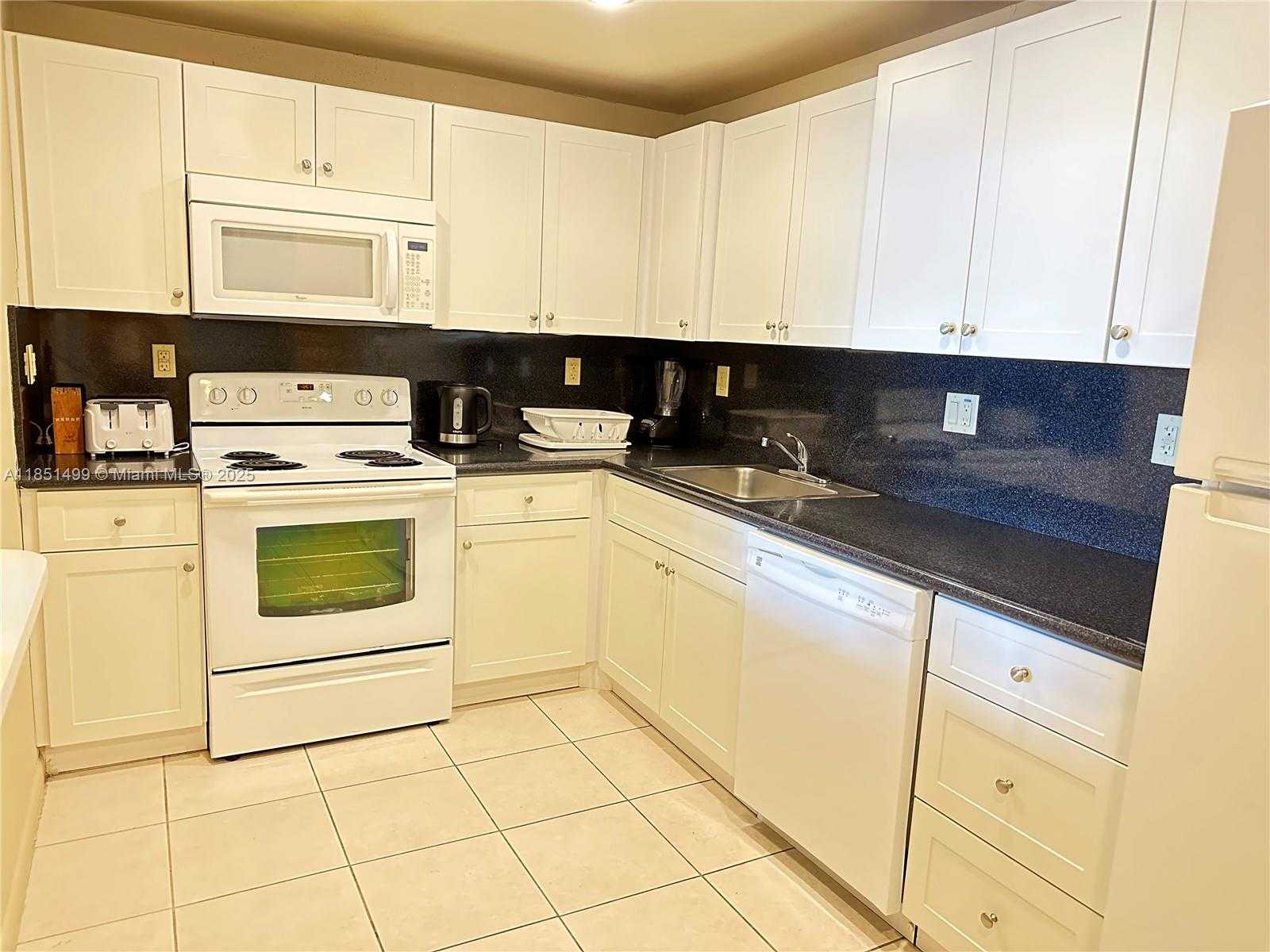 Small Image of 19390 COLLINS AVE #1401, Sunny Isles Beach Number 14