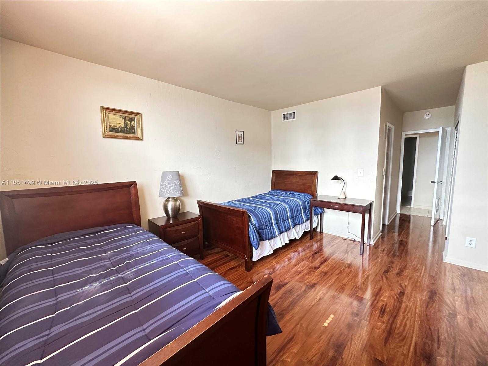 Small Image of 19390 COLLINS AVE #1401, Sunny Isles Beach Number 9