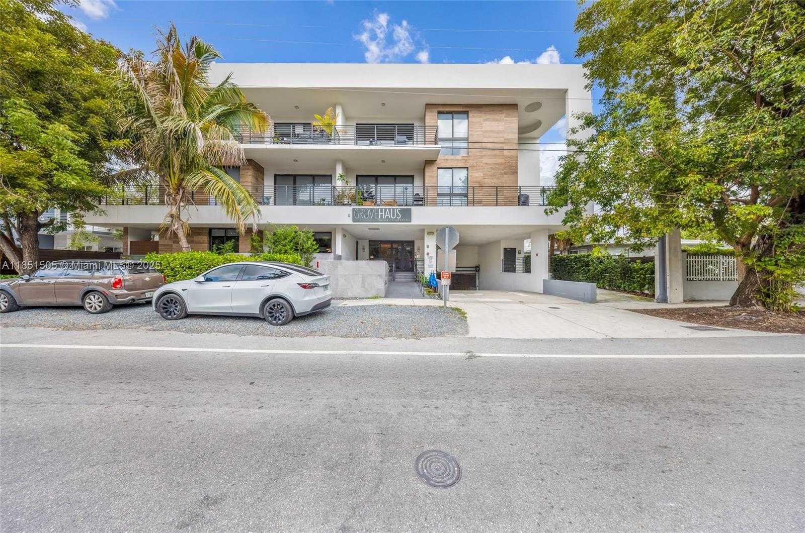 Small Image of 3265 BIRD AVE #202, Miami Number 2
