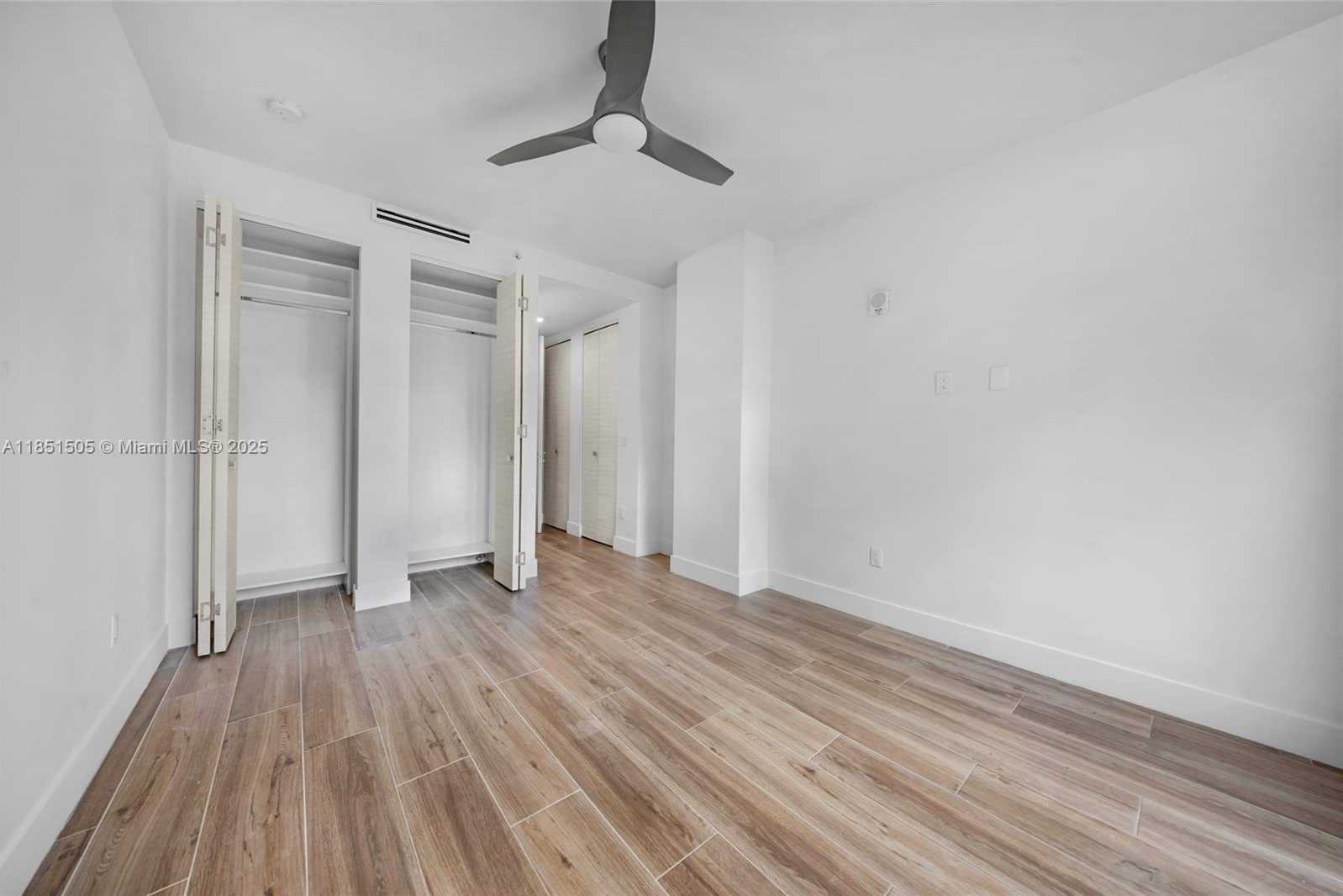 Small Image of 3265 BIRD AVE #202, Miami Number 22