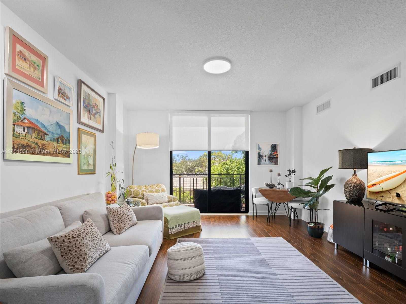 Small Image of 888 SOUTH DOUGLAS RD #302, Coral Gables Number 11