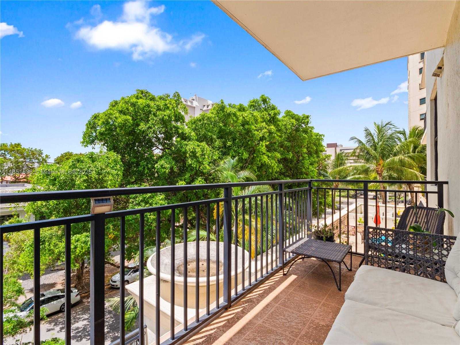 Small Image of 888 SOUTH DOUGLAS RD #302, Coral Gables Number 12