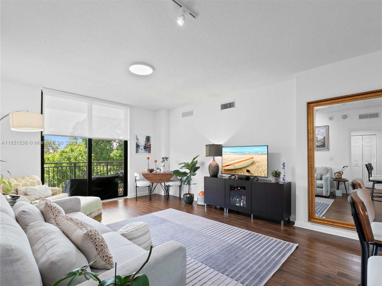 Small Image of 888 SOUTH DOUGLAS RD #302, Coral Gables Number 13