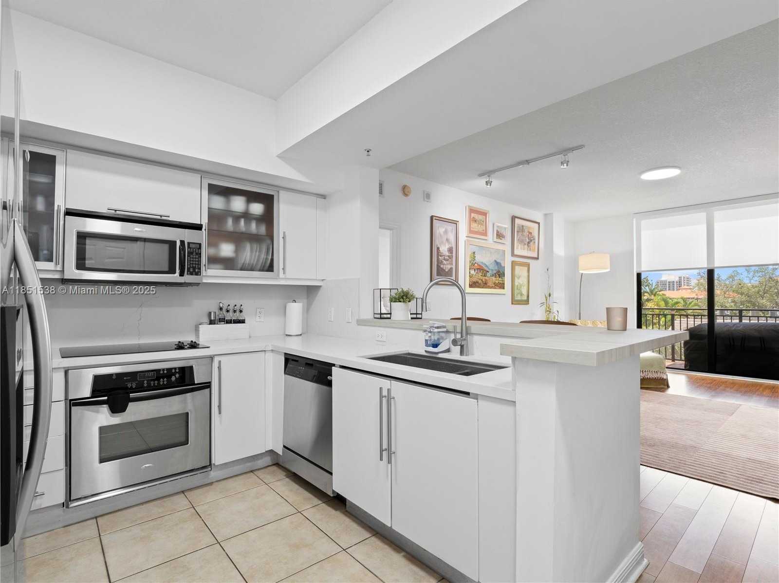Small Image of 888 SOUTH DOUGLAS RD #302, Coral Gables Number 15