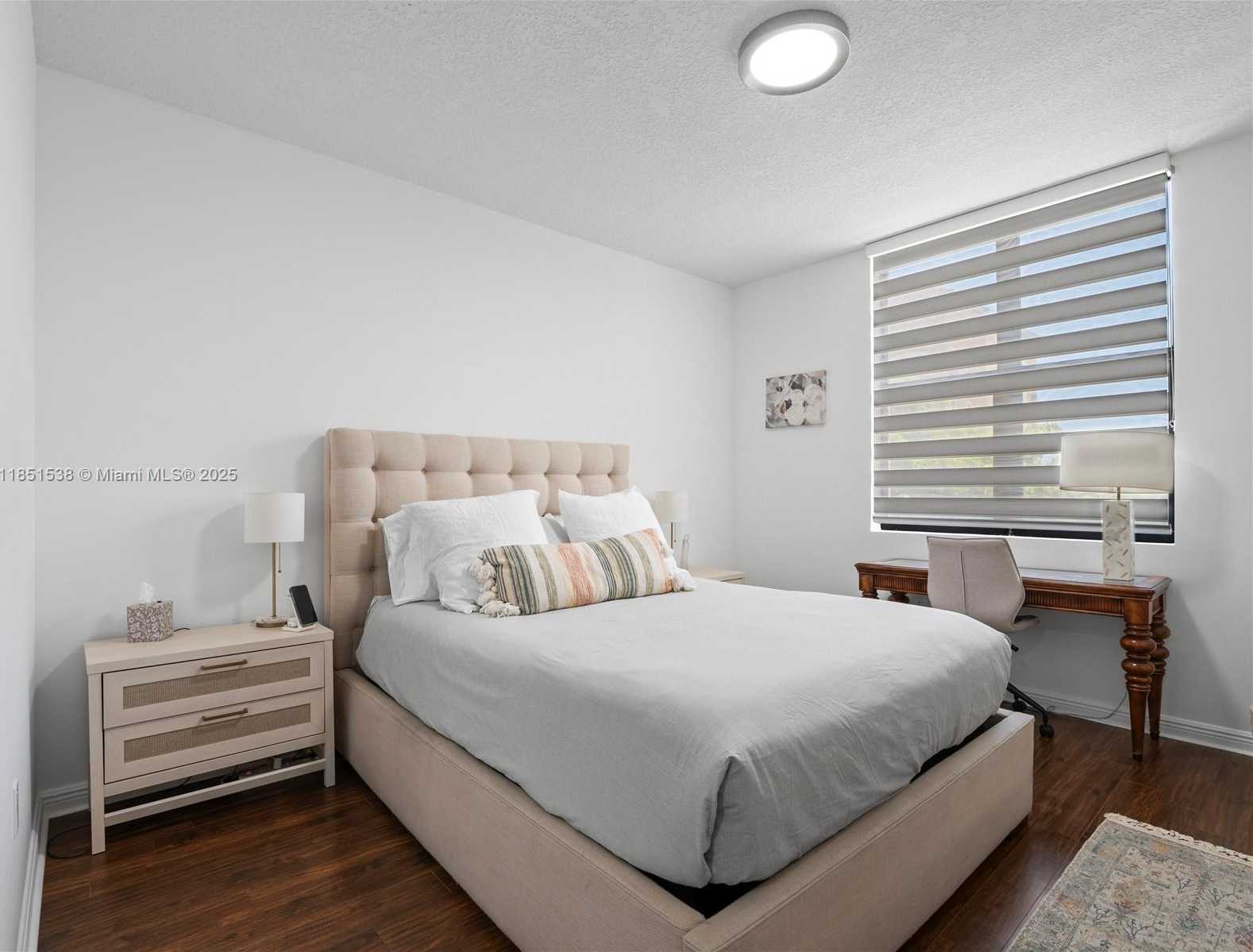 Small Image of 888 SOUTH DOUGLAS RD #302, Coral Gables Number 21