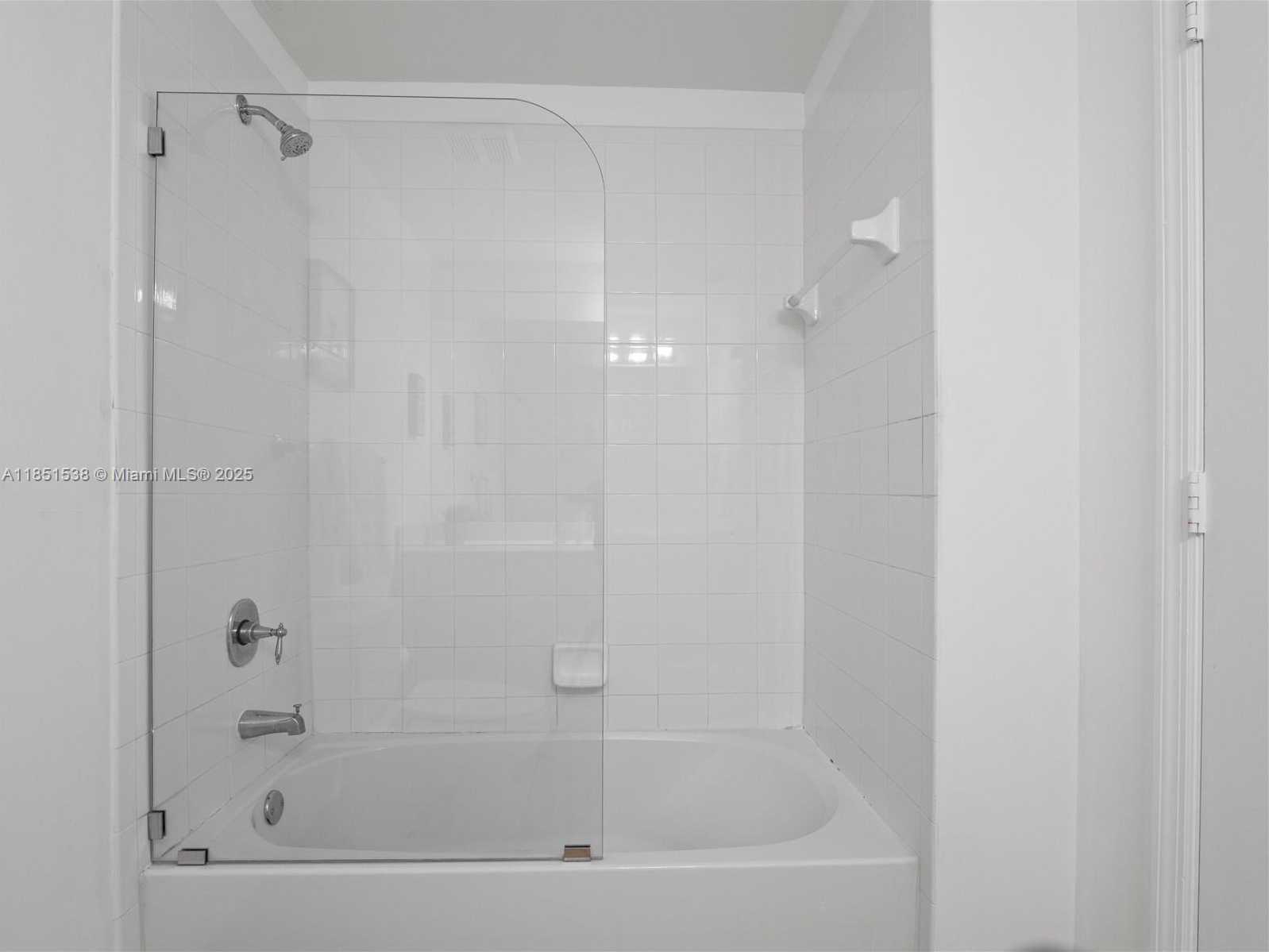 Small Image of 888 SOUTH DOUGLAS RD #302, Coral Gables Number 27