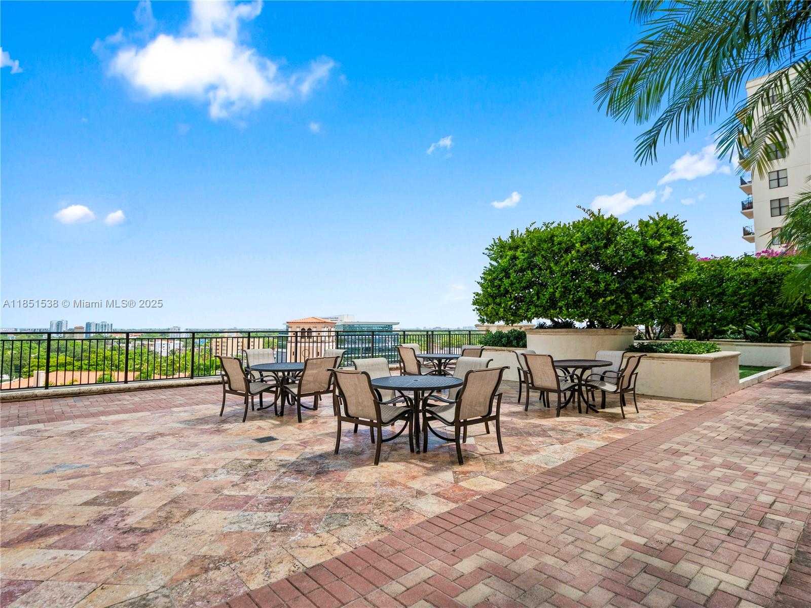 Small Image of 888 SOUTH DOUGLAS RD #302, Coral Gables Number 41