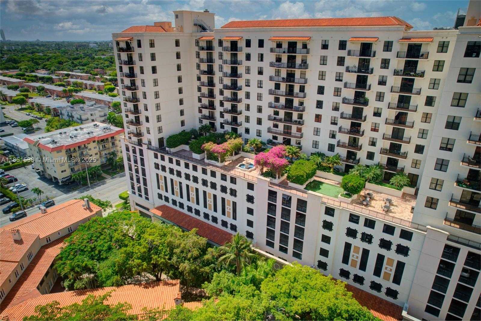 Small Image of 888 SOUTH DOUGLAS RD #302, Coral Gables Number 51